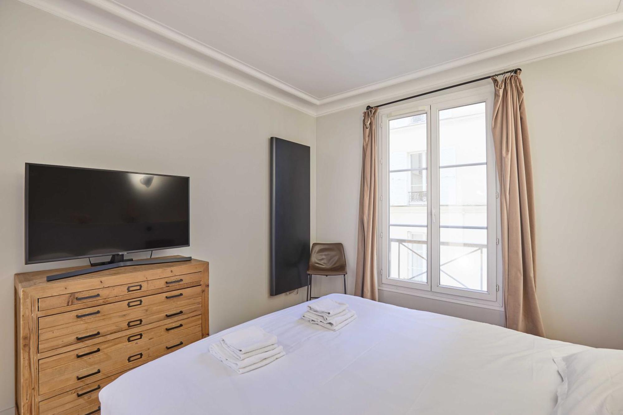 Magnificent - 3br- 8p - Batignolles Paris