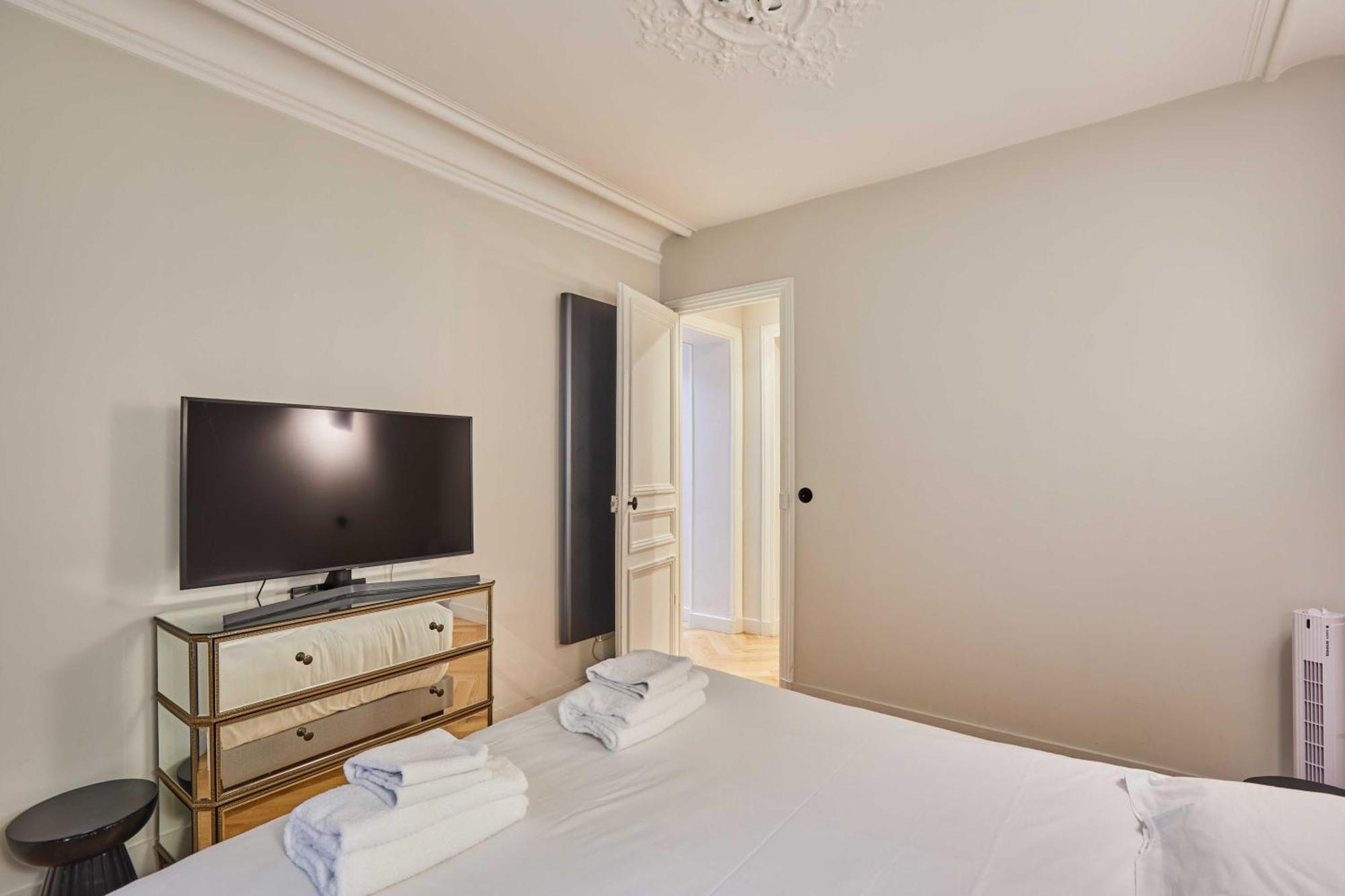 Magnificent - 3br- 8p - Batignolles *